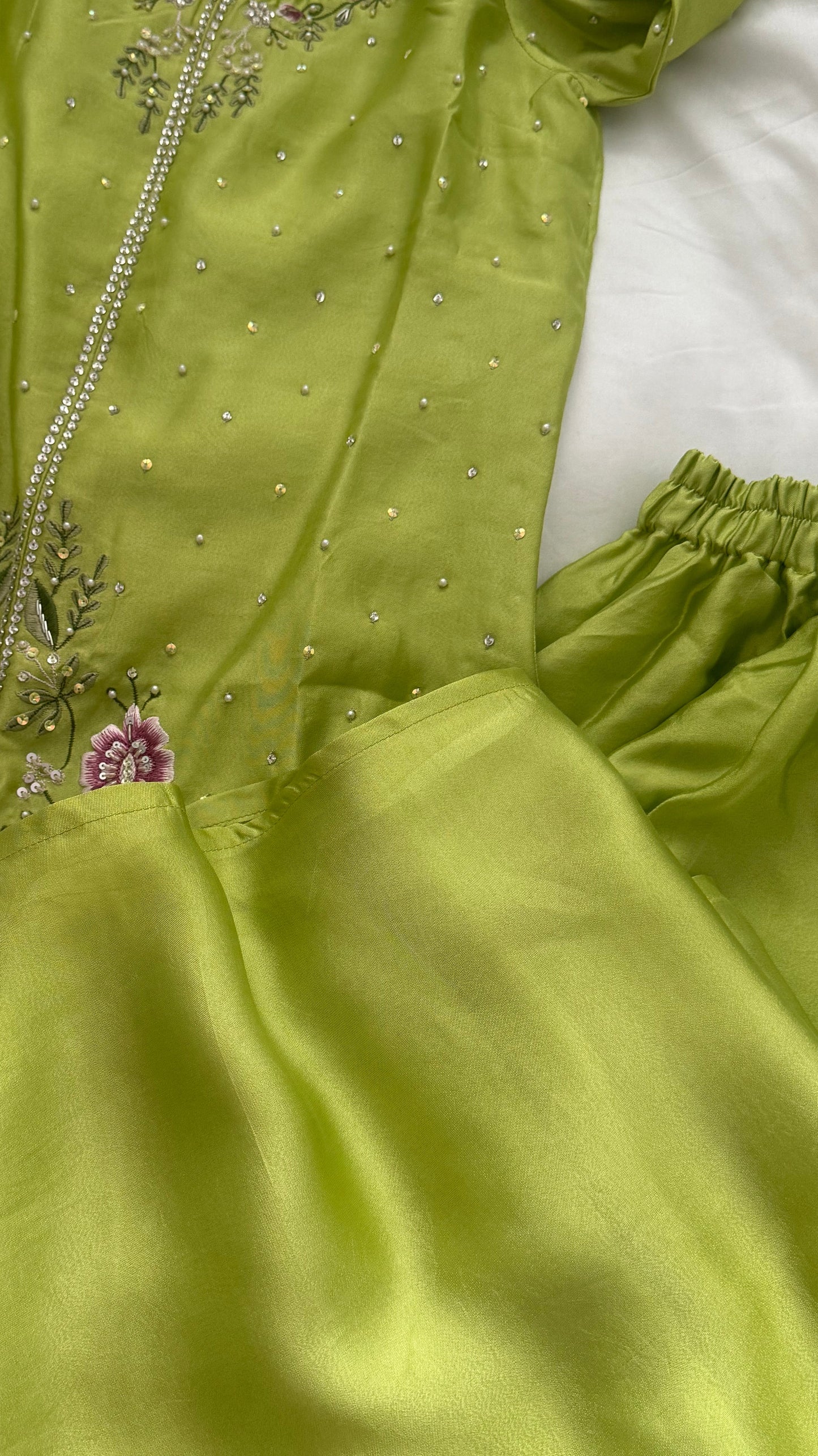 PRE-ORDER Dilruba Set